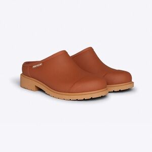 Merry People Women’s Bobbi Clogs